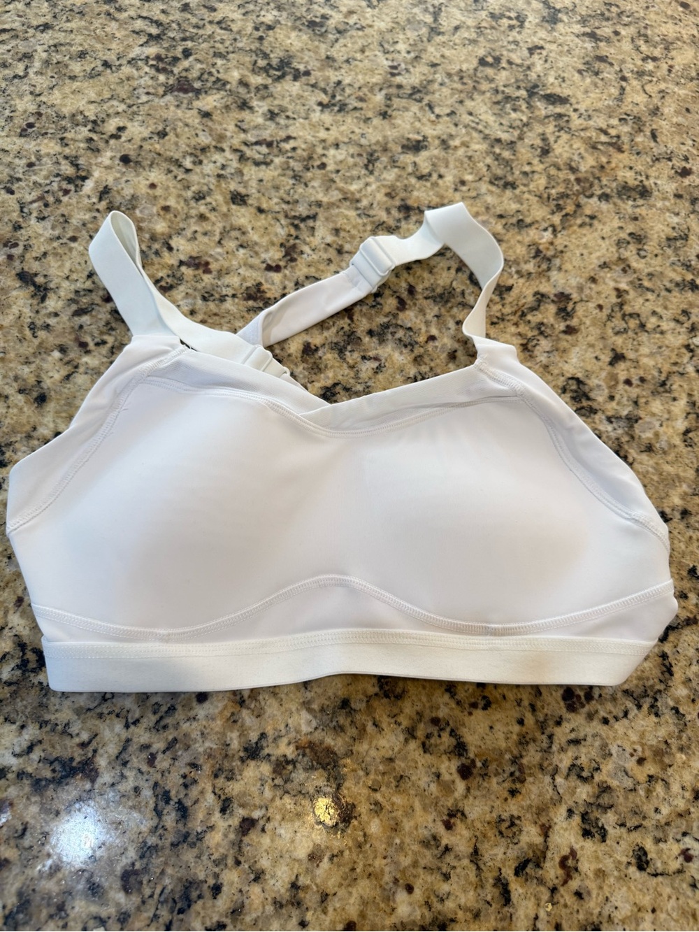 Adore Me Women's White Wireless Sports Bra - Comfortable Support